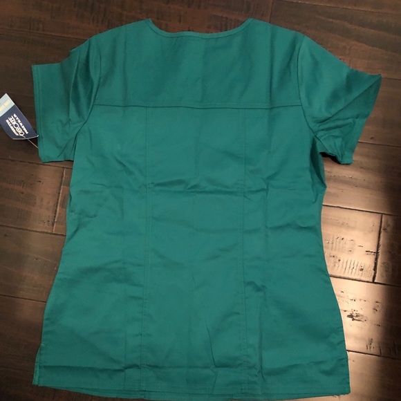 NWT Cherokee Scrub Top - Picture 7 of 8